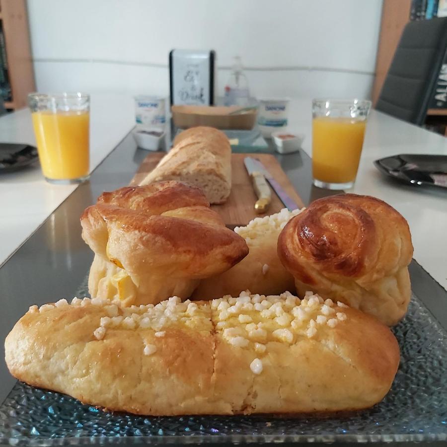 La Pacaudière Au Pays D'Angeline酒店 外观 照片